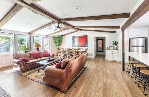 Pottsboro House | Pottsboro Retreat - Hot Tub & Game Room