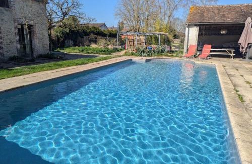 Egreville Apartment | Poule Noire Ukraine