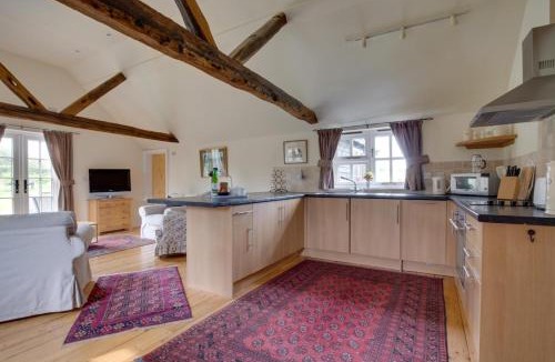 Abbess Roding Apartment | Pound Hill Cottage