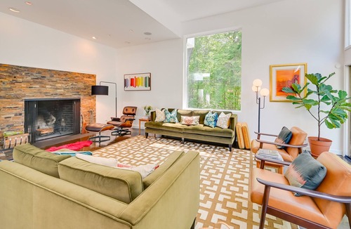 Scotts Corners House | Pound Ridge Sanctuary: Custom Build, Private Pool!