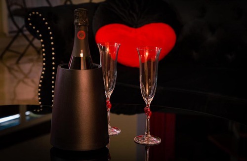 Saint-Martin-des-Bois House | Pour Toi et Moi - Loveroom