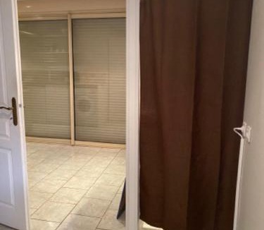 Blanquefort Apartment | Pour une Escapade Urbaine