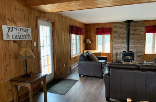 Saint-Alexis-des-Monts Cabin | Pourvoirie du Lac Blanc