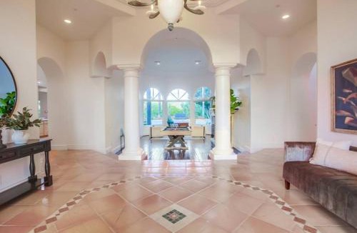 Poway House | Poway Villa - Private Resort