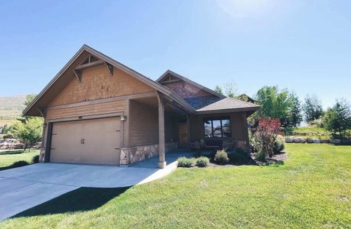 Eden House | Powder Mountain 5 Bedroom Home Woodfired Sauna