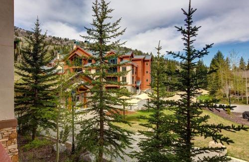 Salt Lake Mountain Resorts Apartment | Powderhorn Lodge 214 Perfect Solitude Escape