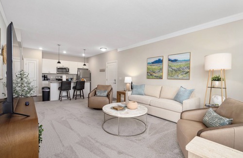 Powell Apartment | Powell 2BR | Private garage | Zero Stairs