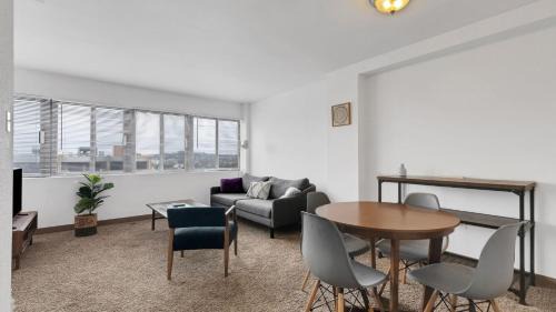 Downtown Harrisburg Apartment | PP 1009 Beautiful Corporate 2br Apt, Pool