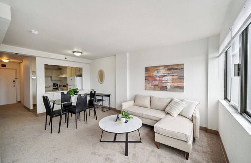 Downtown Harrisburg Apartment | PP 2107 Beautiful 1Br Apartment I Free Parking