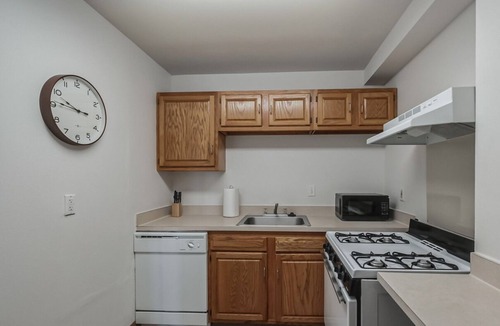 Downtown Harrisburg Apartment | PP 501 Harrisburg Gem 2br, Pool, Parking