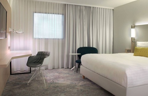 Le Mesnil-Amelot Hotel | Près de l'Aéroport CDG + navette gratuite