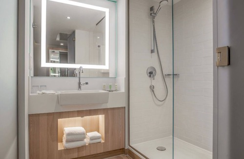 Le Mesnil-Amelot Hotel | Près de l'Aéroport CDG + navette gratuite
