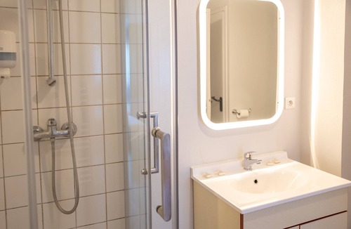 Lambezellec Apartment | Près de la Mer ! Studio avec balcon privé + wifi