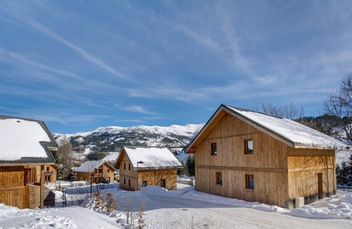 Gresse-en-Vercors Condo | Près des Pistes | Chalet Authentique + Parking