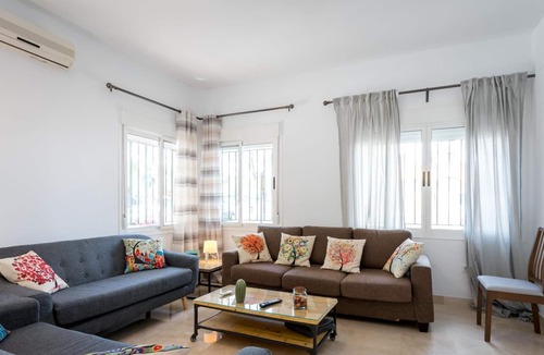 San Bernardo Apartment | PR PLAZA ESPAÑA Spacious Apartment 5D + 3B parking space Included