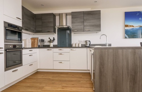 Praa Sands Cottage | PRAA WAVES, family friendly, luxury holiday cottage in Praa Sands