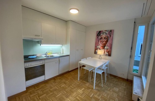 Hochschulen Apartment | Practical studio in the city center (Art 7)