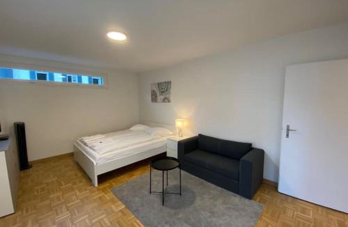 Hochschulen Apartment | Practical studio in the city center - Art 7