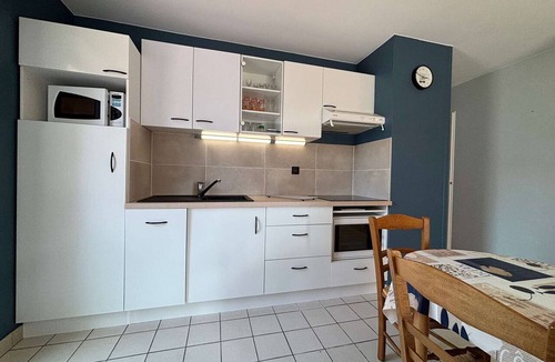 Le Croisic Apartment | Practical studio near the beach - 4 guests