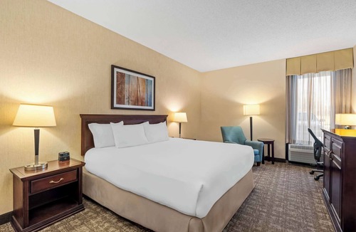 Tougaloo Hotel | Prado Hotel