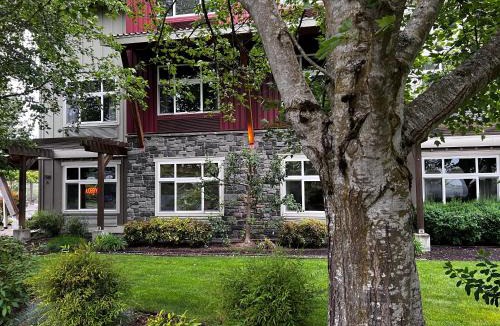 Yelm Hotel | Prairie Hotel