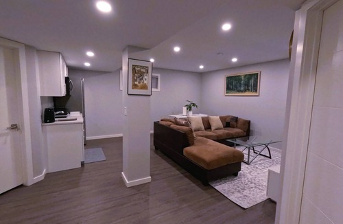 Fort Gary House | Prairie Luxury 2 Bedrooms Home