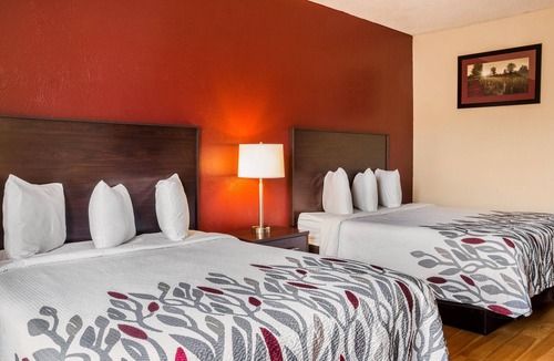Dumas House | Prairie Panorama: Short Drive to Cactus Playa Lake. FREE Parking and Breakfast!