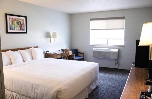 Long Prairie Hotel | Prairie Ridge Inn