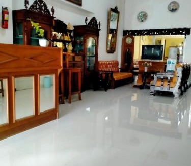 Prawirotaman House | Prayogo Lama Family GH Prawirotaman
