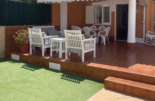 Monte Faro House | Preciosa casa con patio R54 by Novadesta