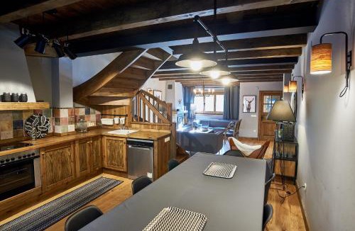 Gessa House | PRECIOSA CASA, NAUT ARAN, ALTO ARAN, GESSA, A 4 KM DE BAQUEIRA, 212 M2 wifi