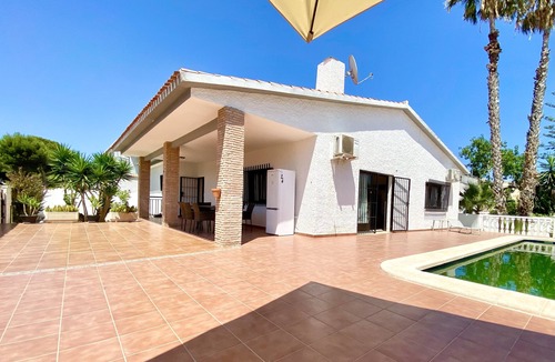 La Zenia Ski Chalet | Preciosa Villa Grande Recien Reformada CON Piscina Privada A 200 m DE LA Playa