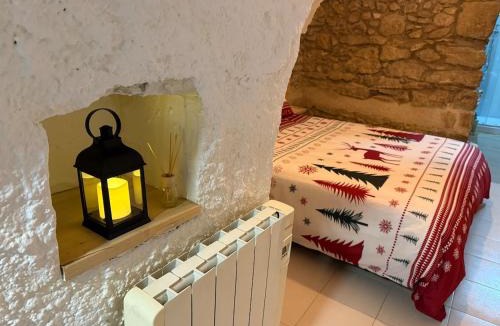 Sant Jordi Desvalls Apartment | Precioso apartamento en masia del s XIV