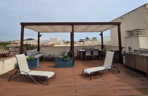 Sant Carles de la Rapita Apartment | Precioso Atico terraza solarium cocina de verano y piscina cerca de las playas
