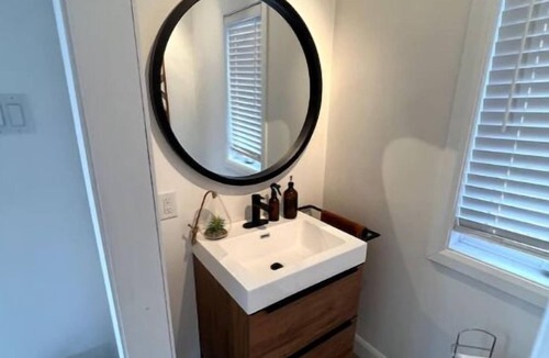 Saint-Alphonse-de-Granby House | Precious House with spa! Accepted animals.