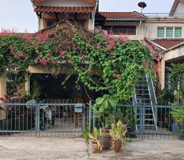 Taman Melawati Bed & Breakfast | Preece's B & B