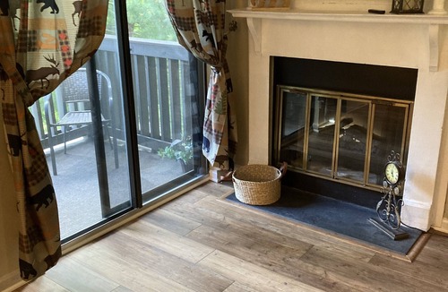 Chalet Village Apartment | Prefect for couples or small families on a budget! sleeps up to 4