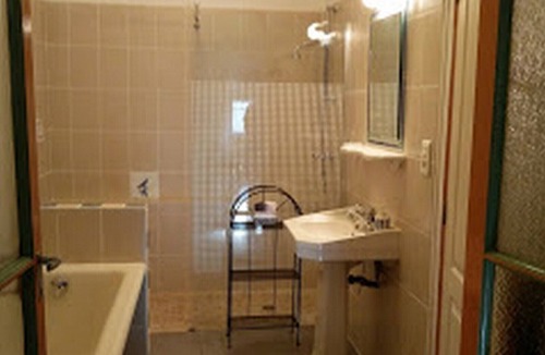 Ferrals-les-Corbieres Bed & Breakfast | Première moisson family room