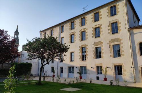 Verdelais Apartment | Première Pierre