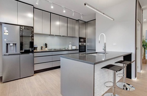 Orakei House | Premium Abode with Lift and Water Views