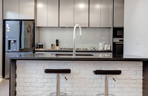 Orakei House | Premium Abode with Lift and Water Views