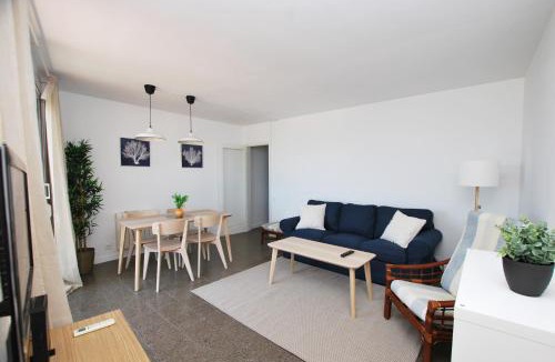Premia de Mar Apartment | Premia Palm View