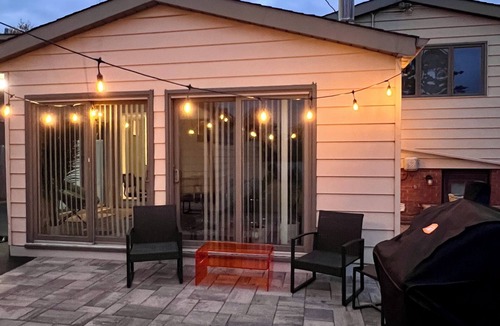 Villa Park House | Premier 5BR Retreat with 2 King Suite!