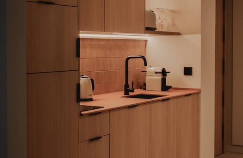Old Town Apartment | Premier Apartment Pau Suites