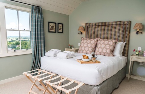 Edington Bed & Breakfast | Premier Double Ensuite at The Three Daggers