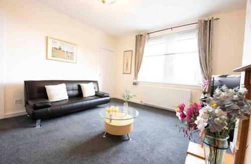 Bellshill Apartment | Premier - Garfield Apartment