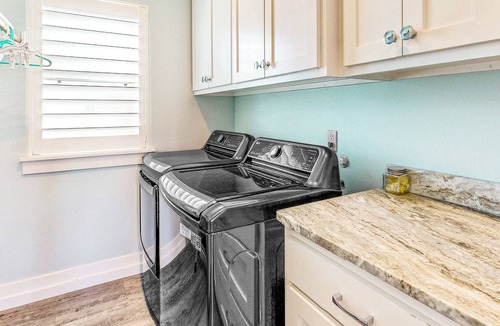 Port Aransas House | Premier Gulf-Front Luxury Rental in Port Aransas with Private Pool, Beach Access