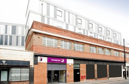 Coldharbour Hotel | Premier Inn London Brixton