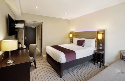 Clapham Hotel | Premier Inn London Clapham
