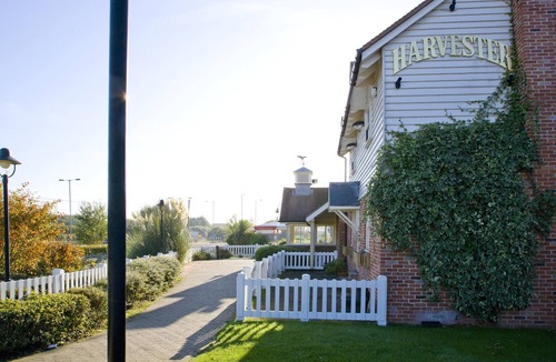 Flamstead Hotel | Premier Inn Luton South - M1 J9